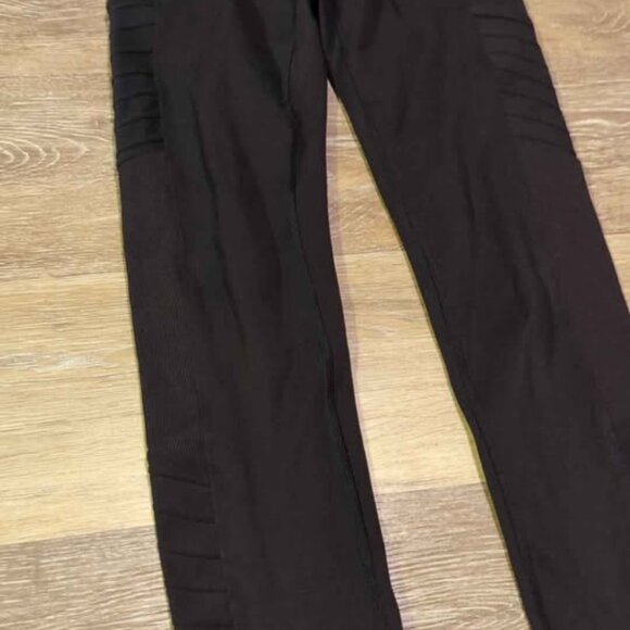 Athleta girl size 12 moto vating tight legging - Picture 6 of 7